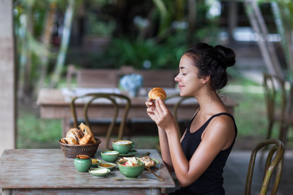 Хочешь, я научу тебя оргазмично есть!?