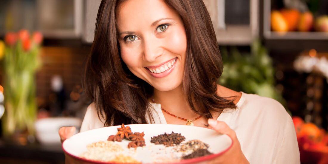 Здоровые праздники: как встретить Новый год энергичной. Советы Нади Андреевой