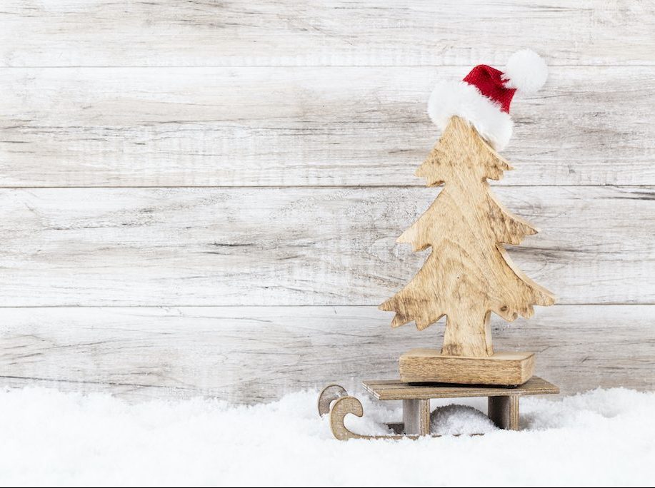 Почему всё чаще выбирают ёлки без иголок