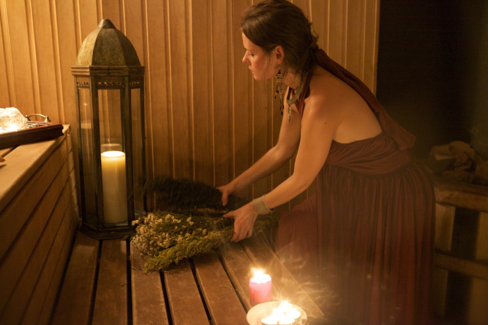 Так что же на самом деле исцеляет в бане: пар, веники или…?