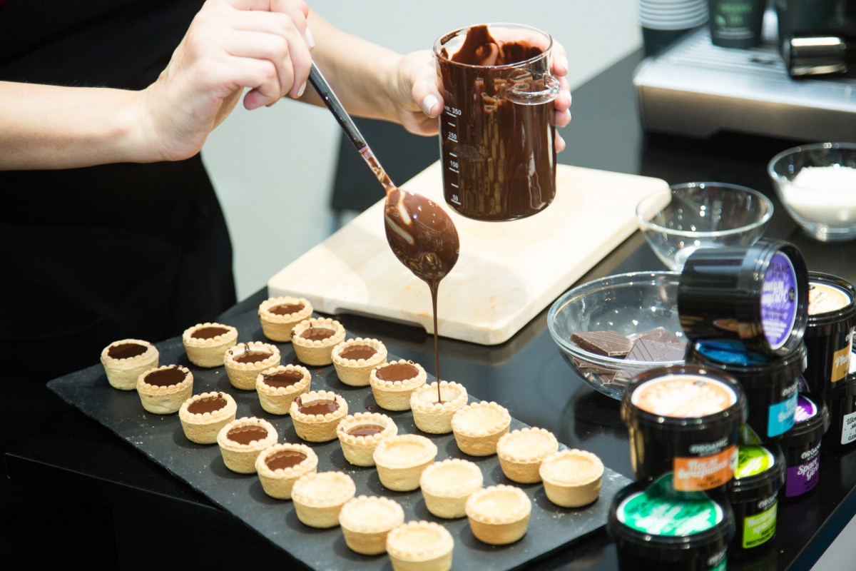 Шоколадная глазурь: обертывание для рук и тела