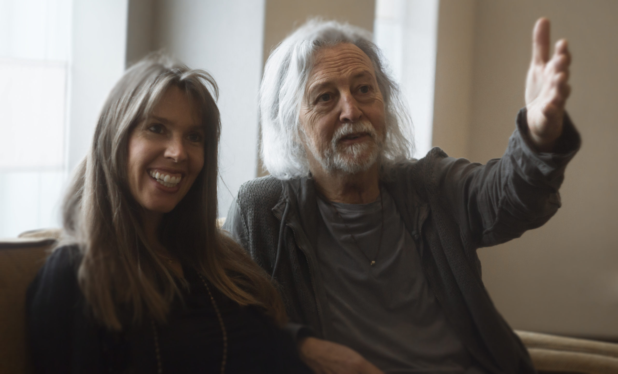 «Главное — доверять своему сердцу». Дэва Премал о секретах здоровья, красоты и идеальных отношений.