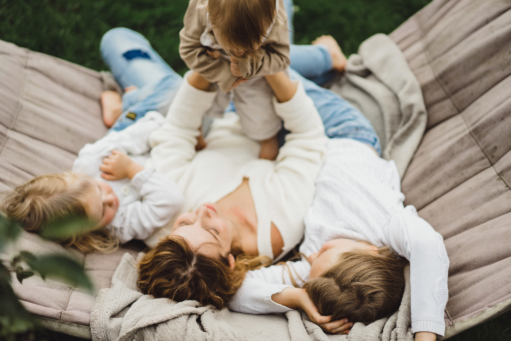 10 полезных привычек многодетной мамы, которые помогают все успевать и избежать выгорания