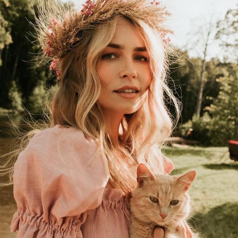 10 вопросов Анне Звижинской