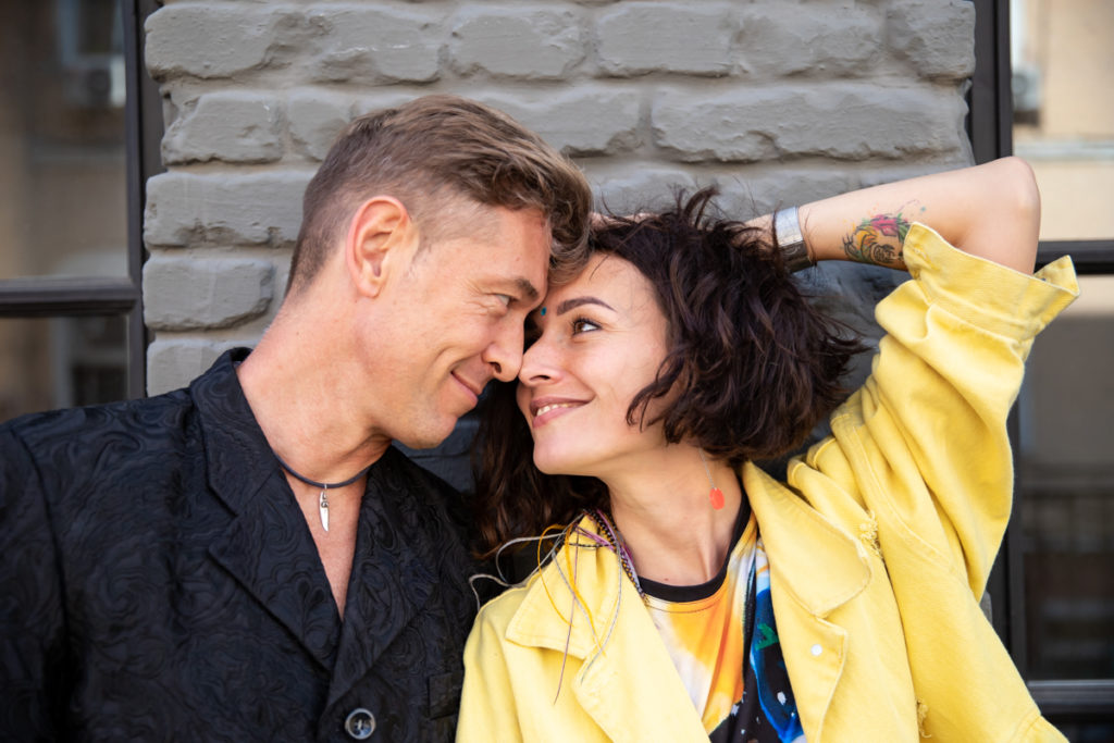 4 секрета счастливых пар: как поддерживать свежесть чувств спустя годы совместной жизни