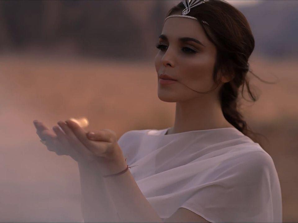 Сати Казанова: слушать и слышать