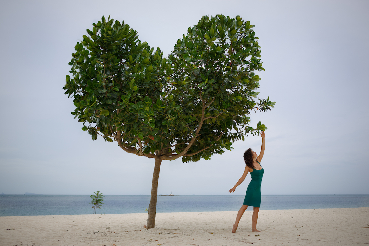 Почему нет: что нужно НЕ делать во время практики йоги и занятий спортом, чтобы сохранить свое здоровье