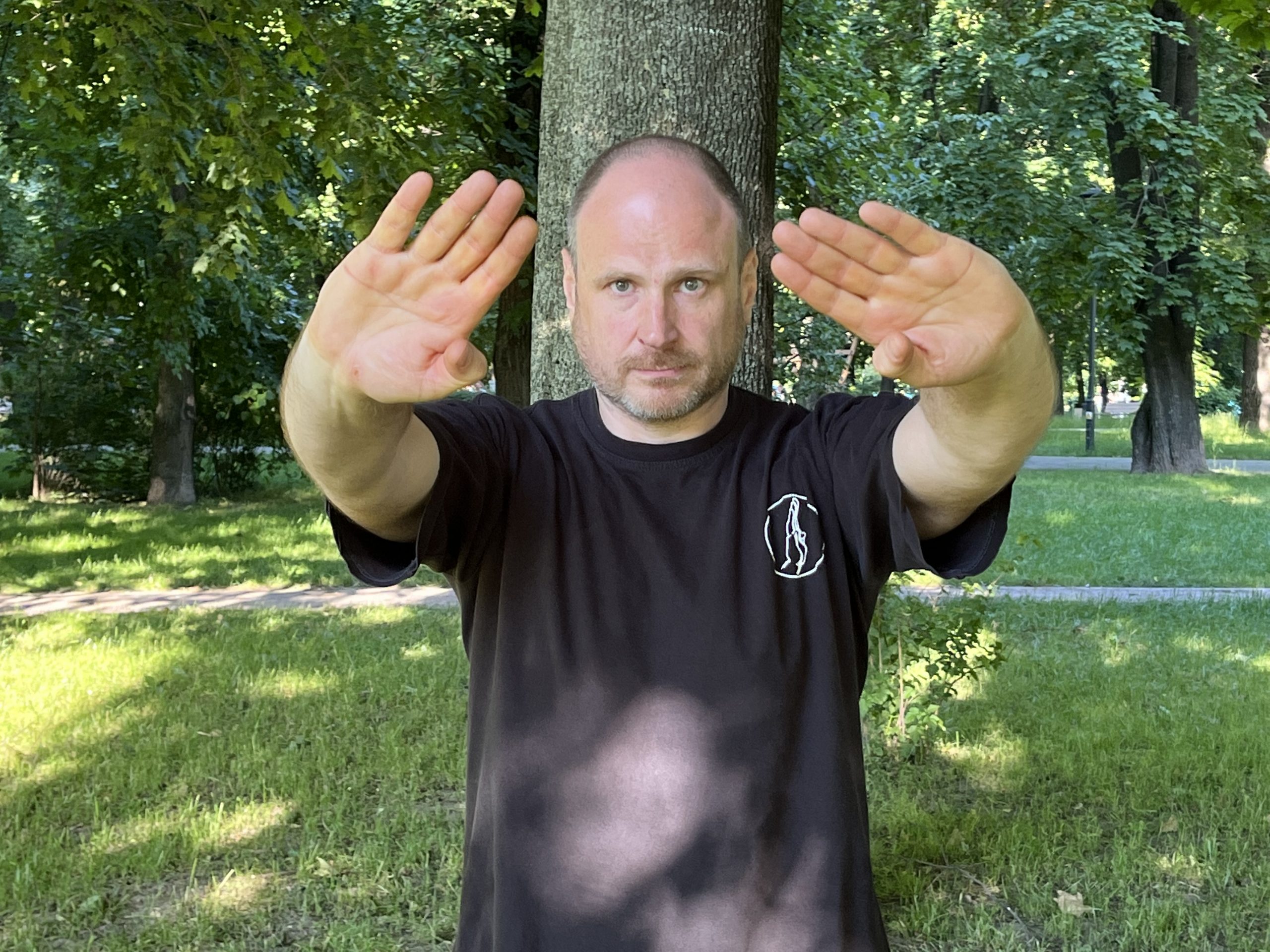 Безопасные прогулки, или самооборона для женщин