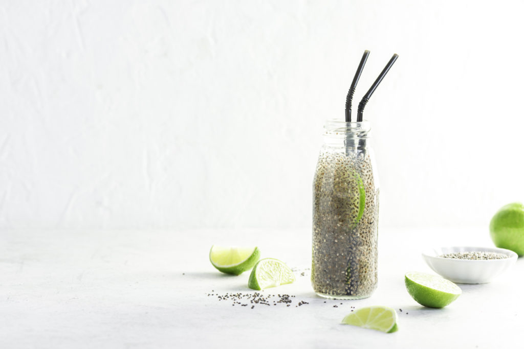 Напиток биохакеров: лаймовая вода с чиа