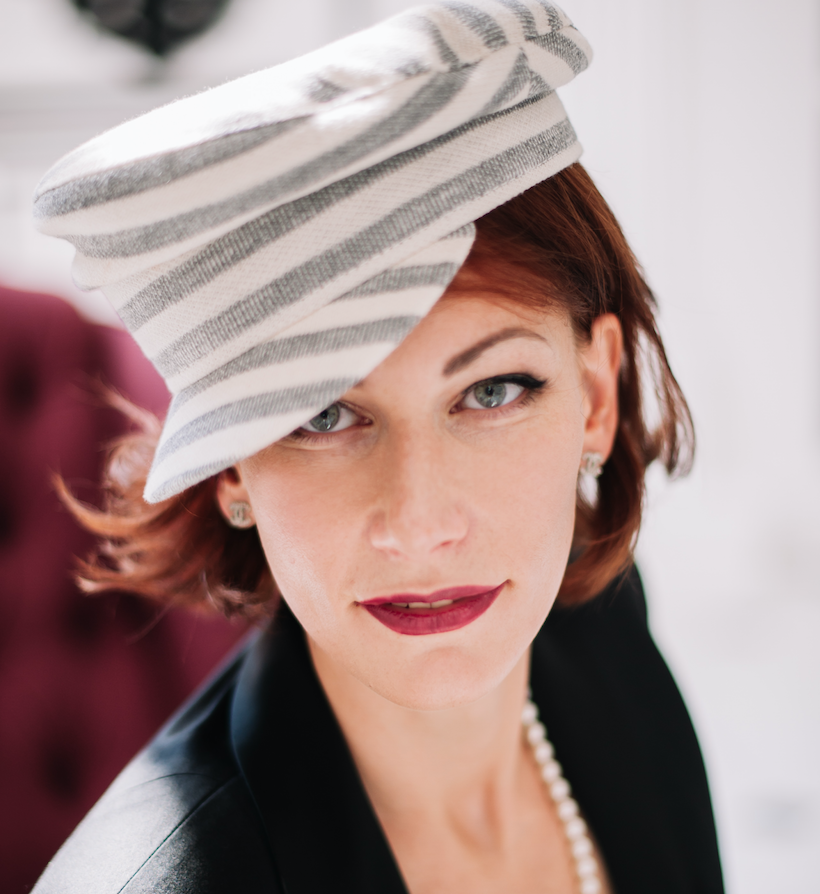 Лиза Костанди